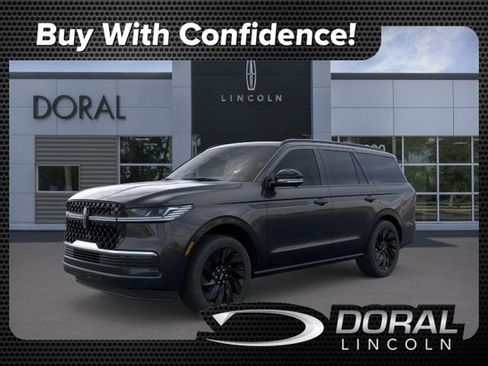 New 2026 Lincoln Navigator Reserve w/ Jet Appearance Package image 1