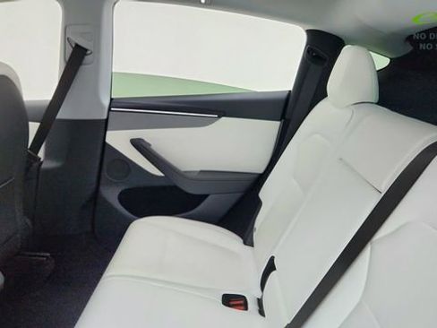 Used 2026 Tesla Model Y Long Range RWD image 27