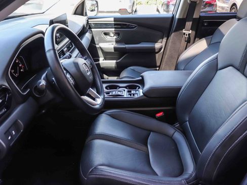 Certified 2025 Honda Pilot Touring image 23