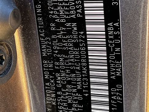 Used 2024 Toyota Camry LE image 29