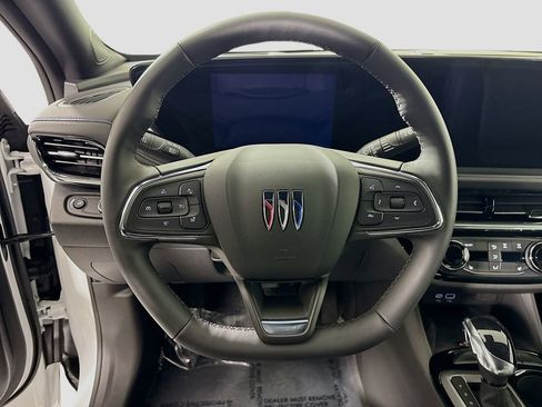 Used 2025 Buick Envista Sport Touring w/ Convenience I Package image 12