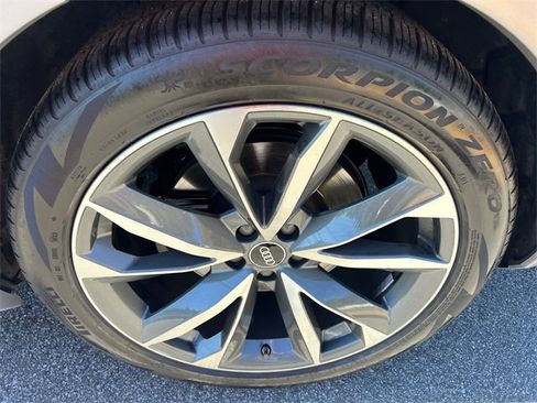 Used 2022 Audi SQ7 Premium Plus w/ SQ7 Executive Package image 20