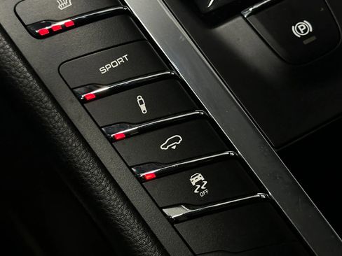 Used 2018 Porsche Macan GTS image 56