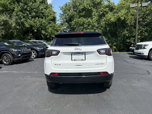 Used 2025 Jeep Compass Limited w/ Elite Group AWD/4WD image 5