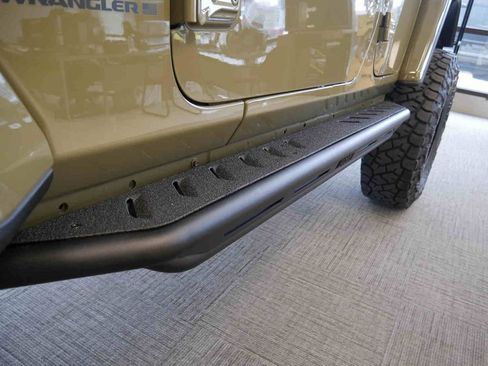 New 2026 Jeep Wrangler Unlimited Rubicon w/ Steel Bumper Group AWD/4WD image 27