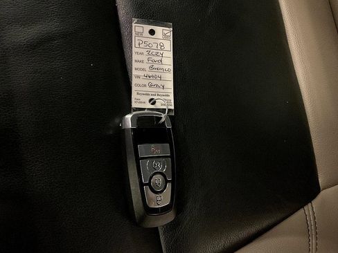 Used 2024 Ford Bronco Wildtrak image 30