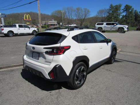 Used 2024 Subaru Crosstrek 2.5i Limited w/ Crosstrek Mirror Package image 6