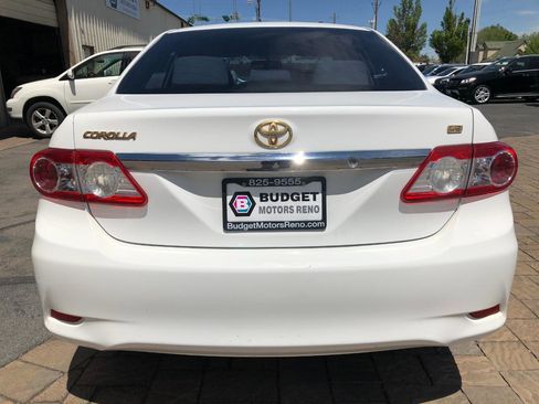 Used 2011 Toyota Corolla LE FWD image 3