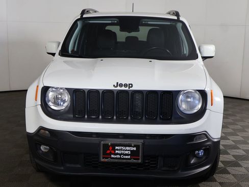 Used 2018 Jeep Renegade Altitude FWD image 8