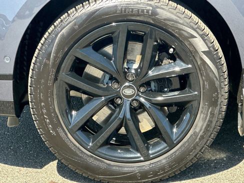 Certified 2026 Land Rover Range Rover Velar Dynamic SE AWD/4WD image 12