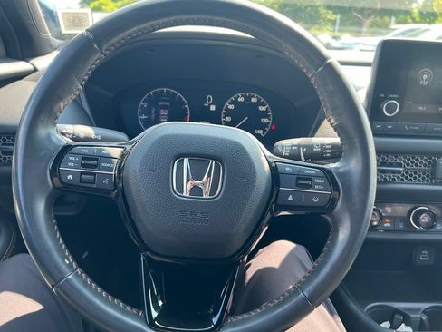 Used 2025 Honda HR-V Sport image 21