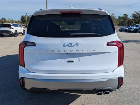 New 2025 Kia Telluride S image 6