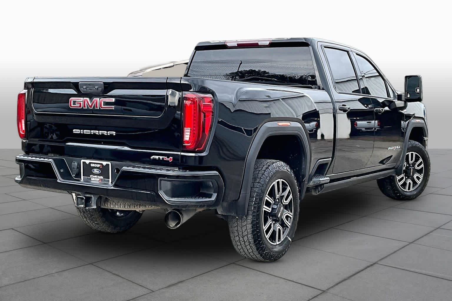 Used 2023 GMC Sierra 2500 AT4 AWD/4WD image 14