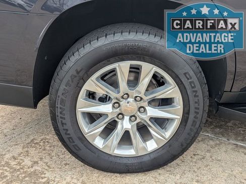 Used 2025 Chevrolet Tahoe Premier AWD/4WD image 3