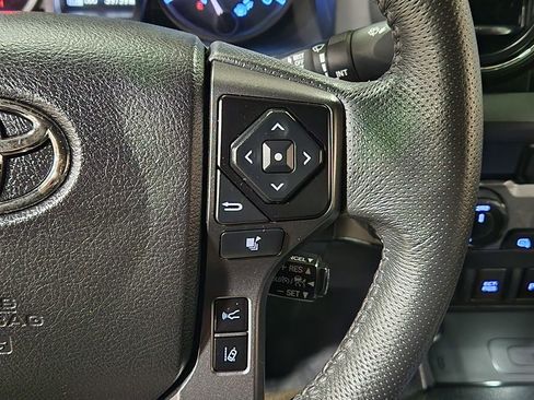 Used 2021 Toyota Tacoma TRD Sport image 49