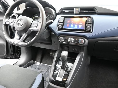 Used 2025 Nissan Versa SV FWD image 28