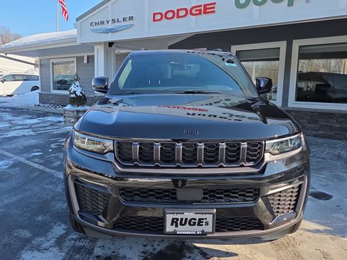 New 2026 Jeep Grand Cherokee Limited w/ Limited Altitude Package image 2