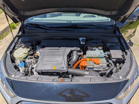Used 2020 Hyundai Ioniq SEL FWD image 19