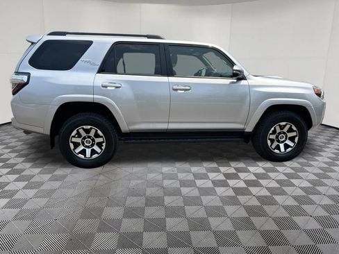 Used 2023 Toyota 4Runner TRD Off-Road Premium AWD/4WD image 7