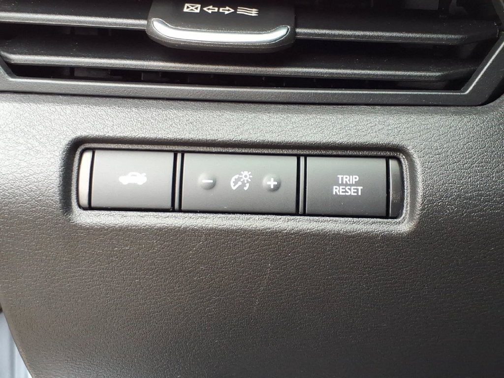 Certified 2024 Nissan Altima 2.5 SR AWD/4WD image 16