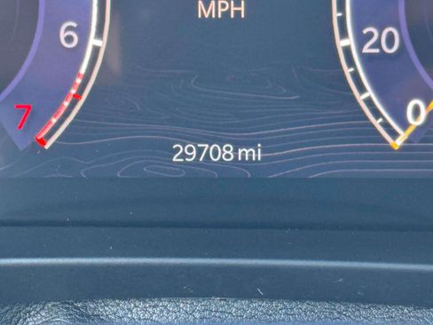 Used 2023 Jeep Grand Cherokee Limited image 24