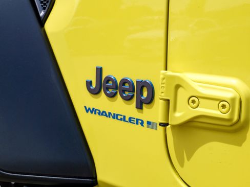 Used 2023 Jeep Wrangler Unlimited image 47
