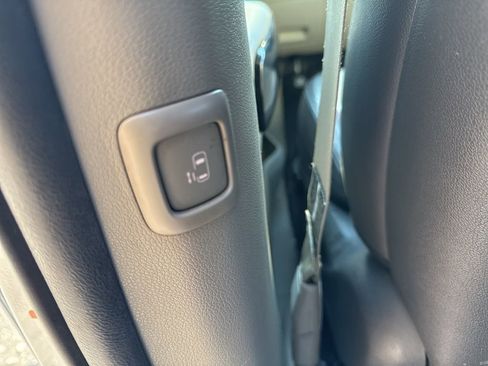 Used 2015 Kia Sedona EX w/ EX Premium Package image 29