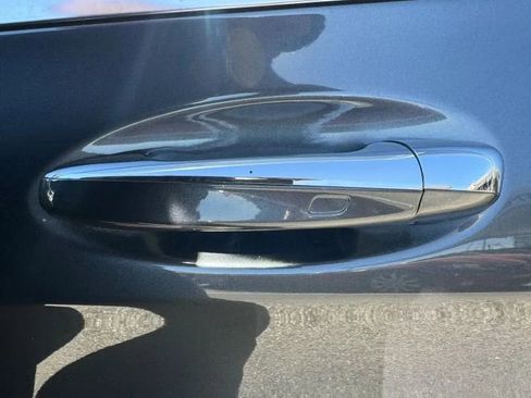 Used 2016 Mercedes-Benz C 300 4MATIC Sedan image 8