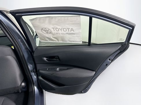 Used 2026 Toyota Corolla LE FWD image 28