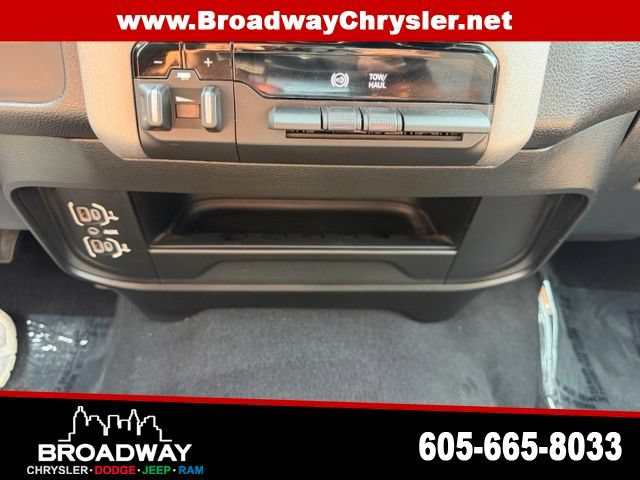 Used 2024 RAM 3500 Tradesman AWD/4WD image 19