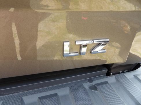 Used 2014 Chevrolet Silverado 1500 LTZ Z71 w/ LTZ Plus Package AWD/4WD image 5