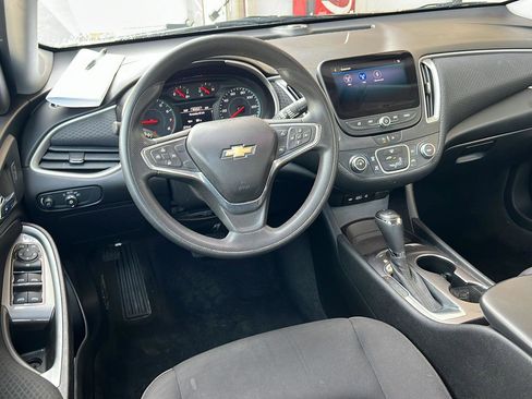 Used 2020 Chevrolet Malibu LS image 18