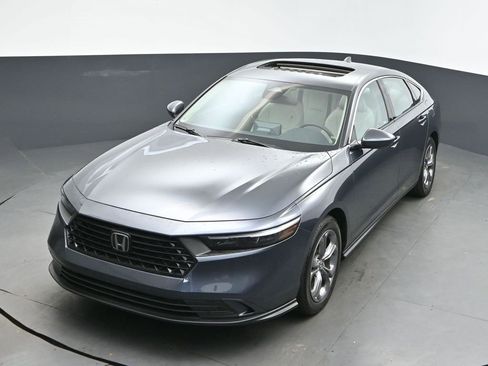 Used 2024 Honda Accord EX image 30