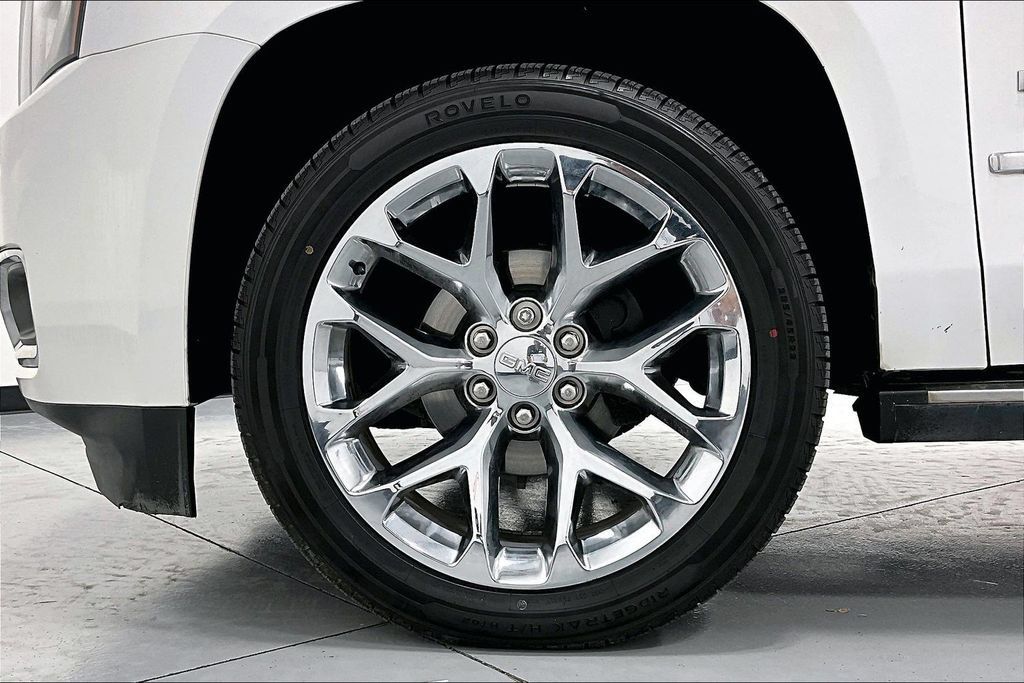 Used 2020 GMC Yukon Denali w/ Open Road Package AWD/4WD image 10