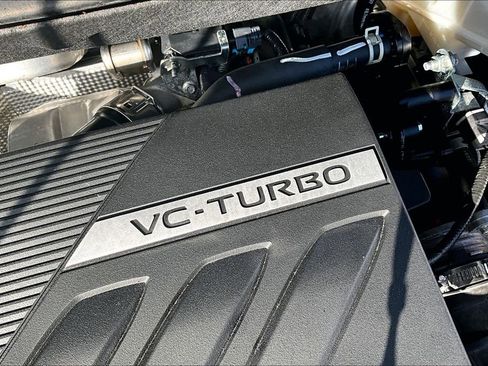 Used 2024 Nissan Rogue SV image 29