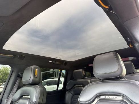 Used 2024 Rivian R1S Adventure AWD/4WD image 19