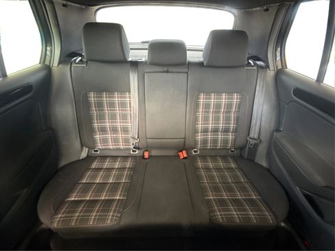 Used 2012 Volkswagen GTI 4-Door image 27