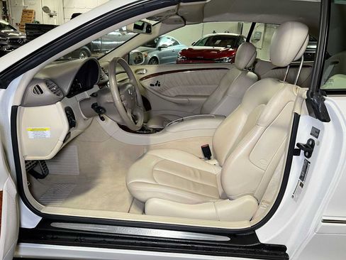 Used 2008 Mercedes-Benz CLK 350 Cabriolet image 18