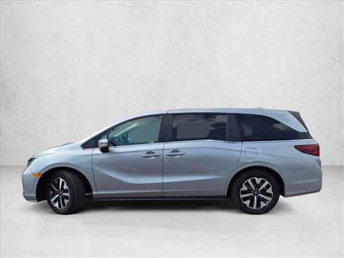Certified 2026 Honda Odyssey EX-L image 8