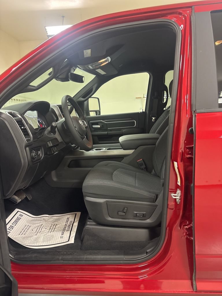 New 2026 RAM 2500 Big Horn AWD/4WD image 10