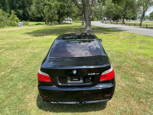 Used 2008 BMW 528xi Sedan image 9
