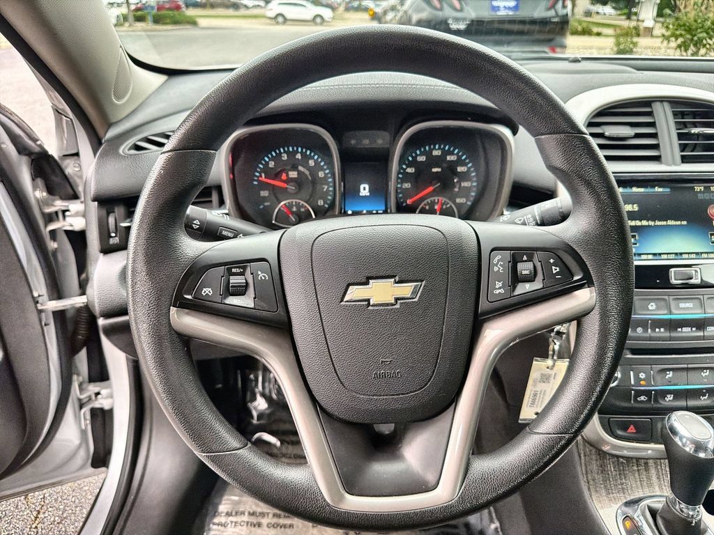 Used 2015 Chevrolet Malibu LT w/ Power Convenience Package FWD image 11