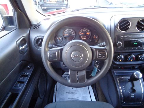 Used 2014 Jeep Patriot Sport w/ Power Value Group image 14