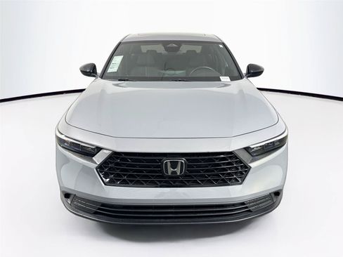 Used 2025 Honda Accord Sport image 8