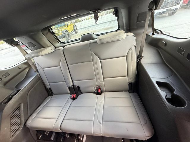 Used 2021 GMC Yukon SLT w/ Rear Media and Nav Package RWD image 11
