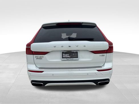 Used 2020 Volvo XC60 T5 R-Design FWD image 7