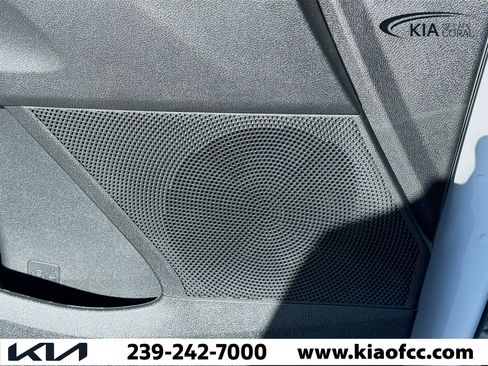 New 2026 Kia Sorento LX image 23