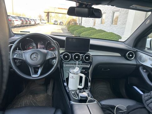 Used 2017 Mercedes-Benz GLC 300 4MATIC image 11