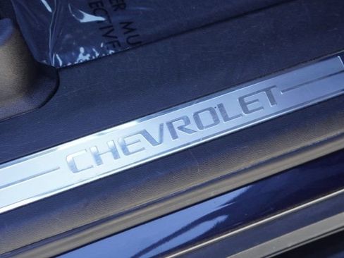 Used 2023 Chevrolet Suburban Premier image 37