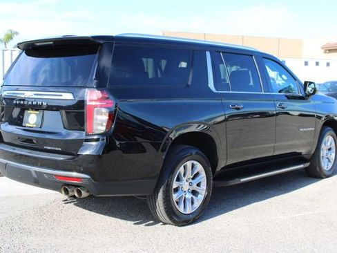 Used 2024 Chevrolet Suburban Premier image 4